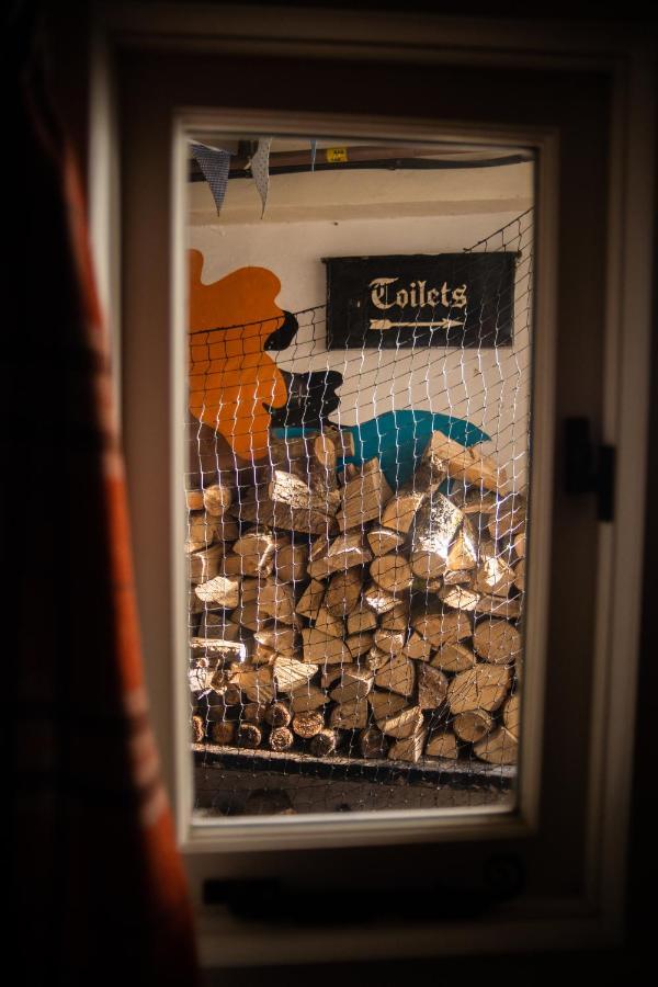 The Rum Shack Manorbier Castle Inn エクステリア 写真